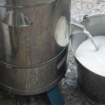 使用墾丁港口社區在地原生種黑豆，同心協力全手工DIY製作！從磨豆子開始全程參與體驗，完成後還能飲用濃醇的有機黑豆漿、品嘗現做的黑豆腐，絕對滿載而歸