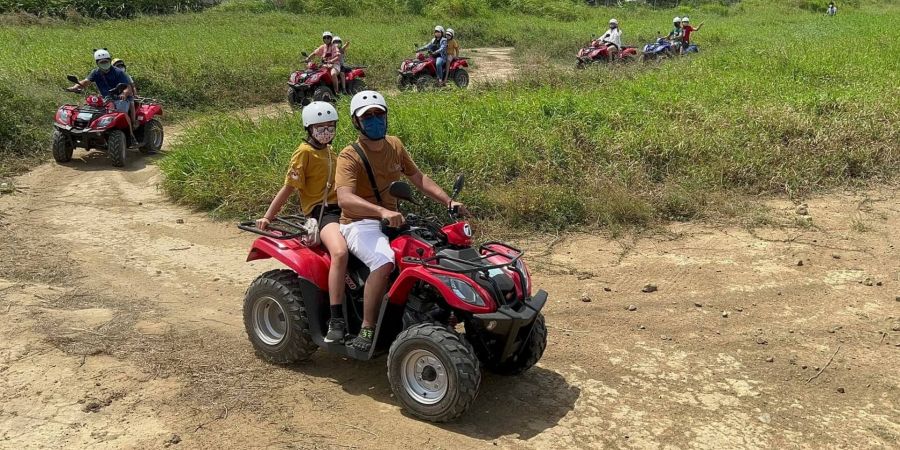 一車可乘坐1~2個人